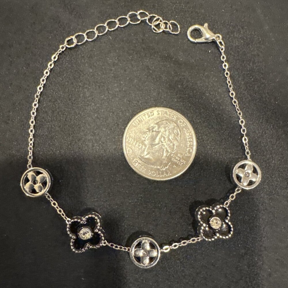 Mint Women's Silvertone Black Clover Flower Charm Bracelet NEW